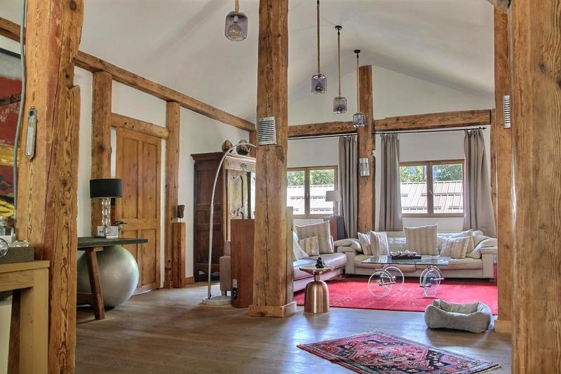 Maison - 245 m² - 8 pièces