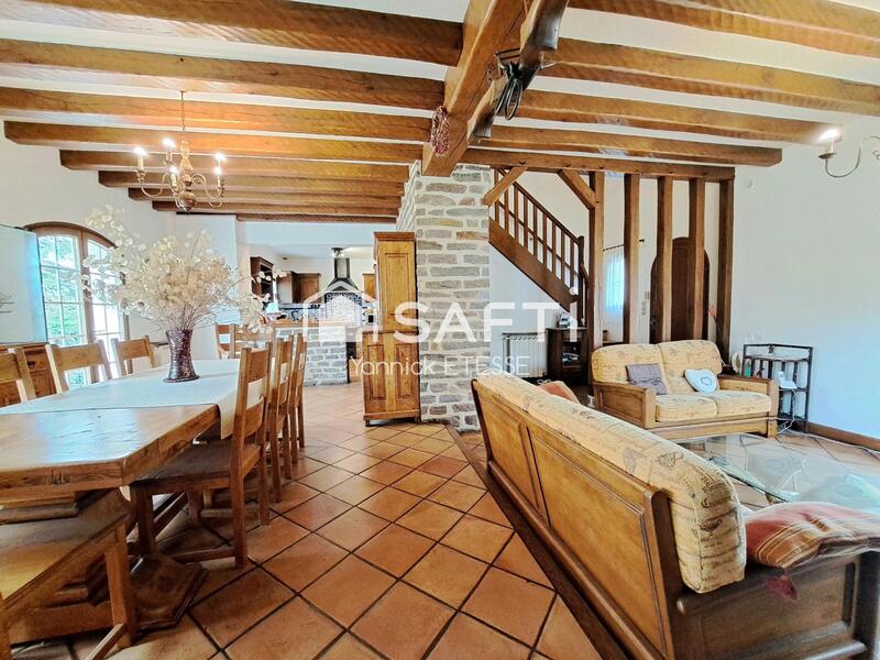 Maison - 113 m² - 6 pièces