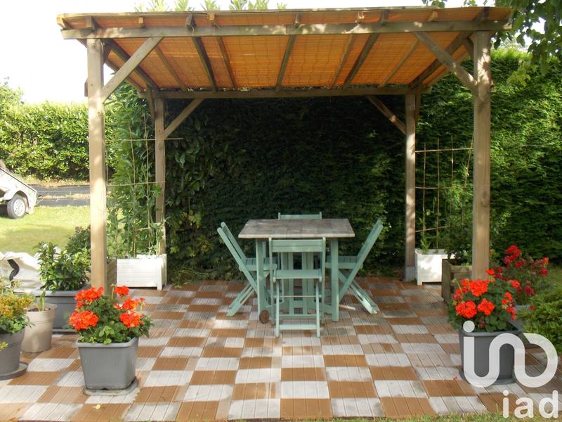 Maison - 250 m² - 9 pièces