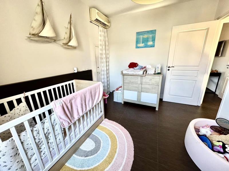 Appartement - 97 m² - 4 pièces