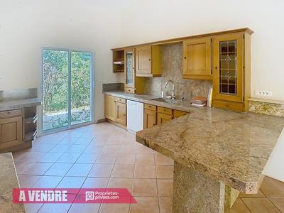 Maison - 200 m² - 6 pièces