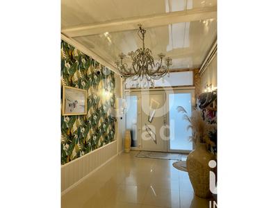 Maison - 277 m² - 8 pièces