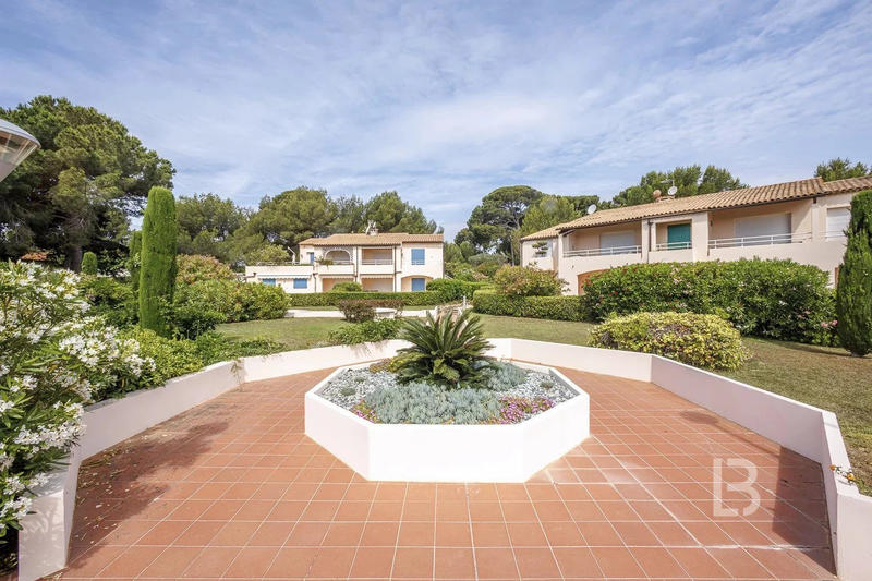 Appartement - 77 m² - 3 pièces