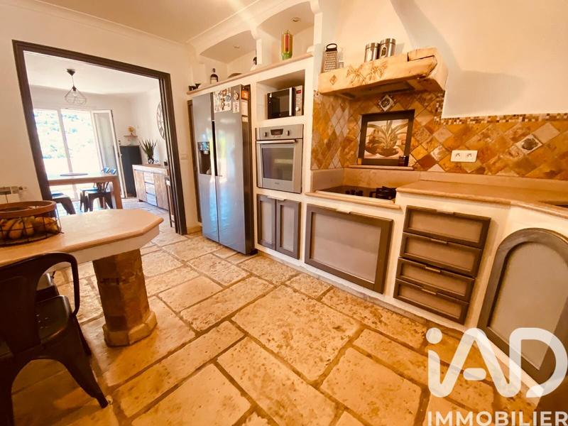 Maison - 170 m² - 7 pièces