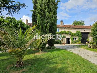 Maison - 245 m² - 9 pièces