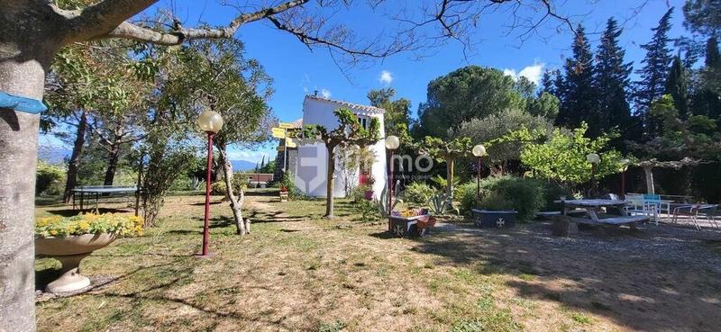 Moulin - 380 m² - 12 pièces