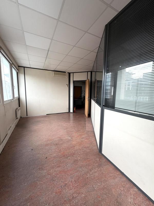 Bureau - 129 m²