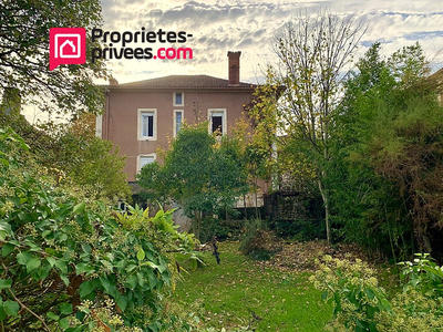 Maison de village - 237 m² - 8 pièces