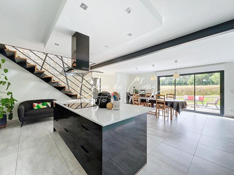 Maison - 176 m² - 6 pièces