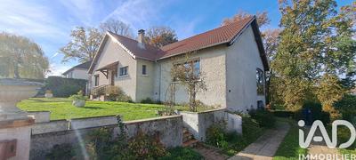 Maison - 229 m² - 7 pièces