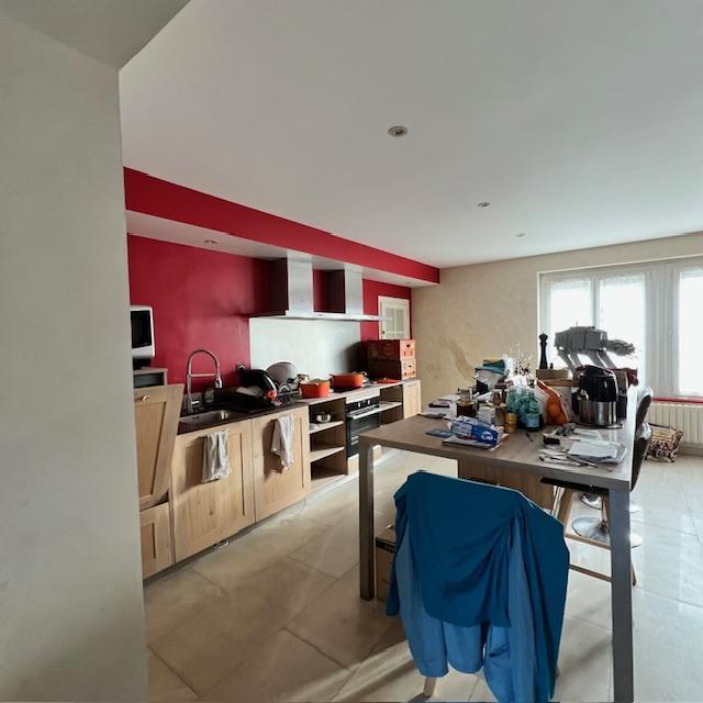 Maison - 169 m² - 9 pièces