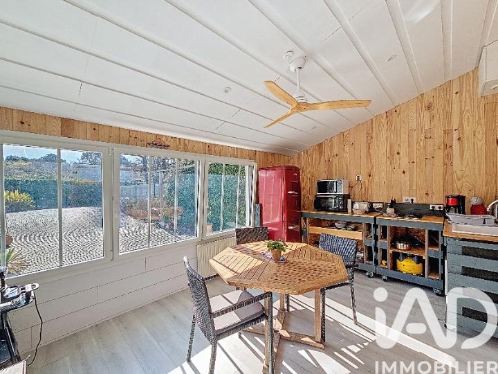 Maison - 198 m² - 8 pièces