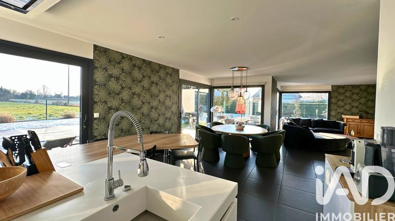 Maison - 144 m² - 7 pièces