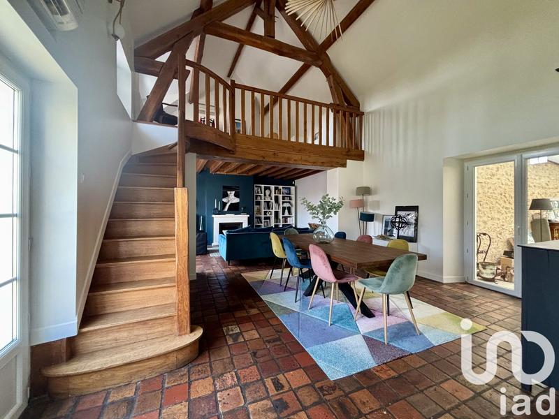 Maison - 248 m² - 7 pièces