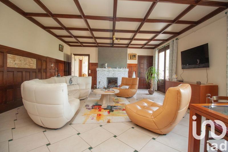 Maison - 270 m² - 8 pièces