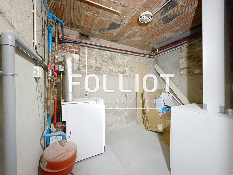 Local commercial - 120 m² - 6 pièces