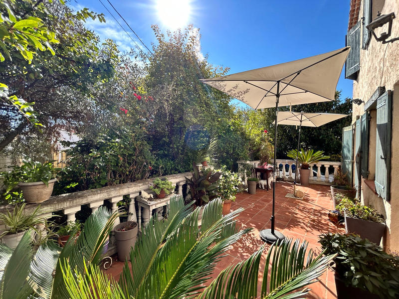 Maison - 175 m² - 7 pièces