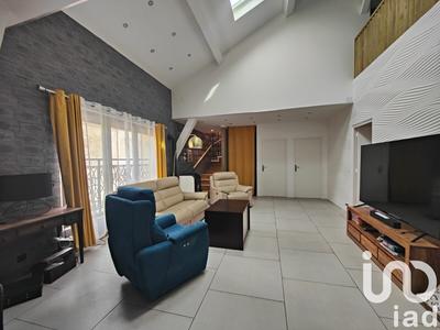 Maison - 200 m² - 7 pièces