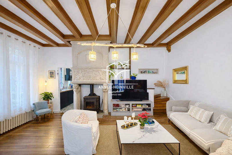 Maison - 176 m² - 6 pièces