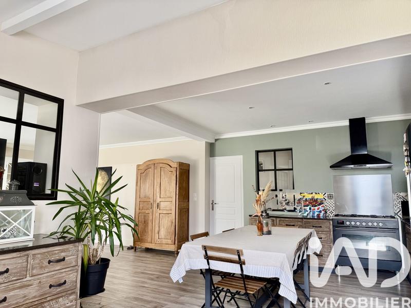 Maison - 172 m² - 9 pièces