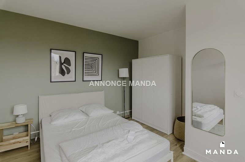 Chambre - 11 m² - 4 pièces