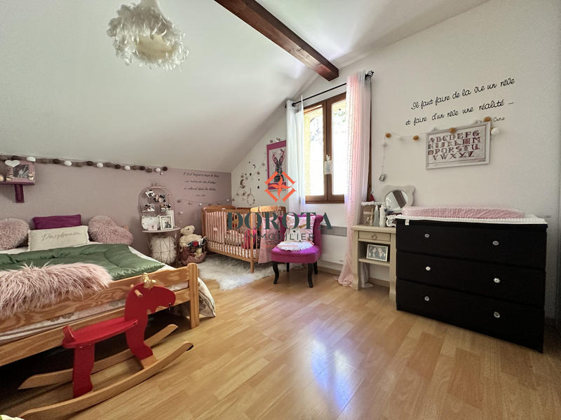 Maison traditionnelle - 117 m² - 5 pièces