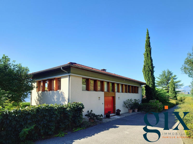 Maison - 170 m² - 7 pièces