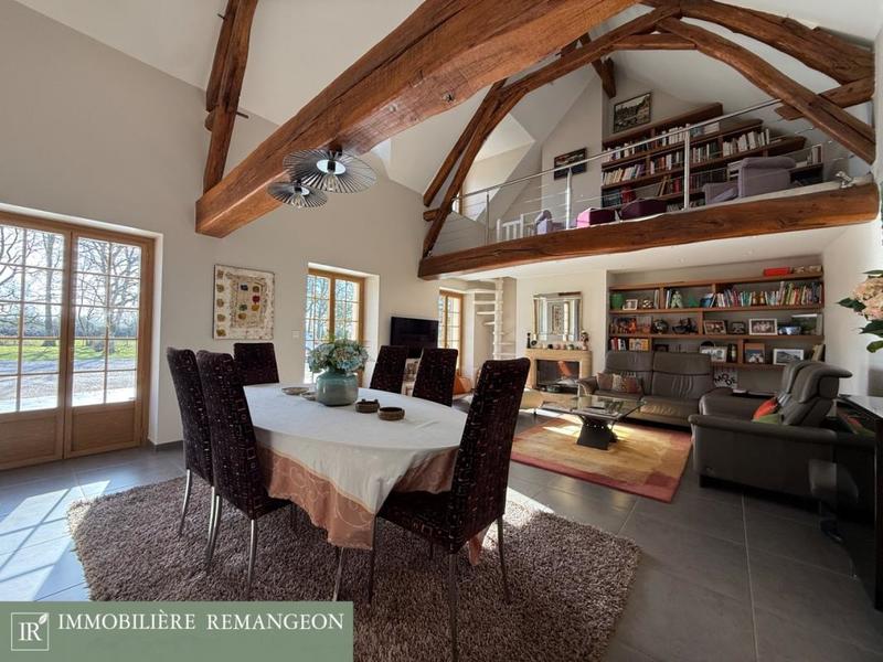 Longère - 238 m² - 9 pièces