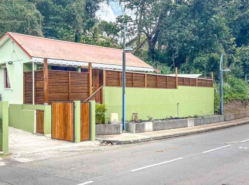 Maison - 90 m² - 3 pièces