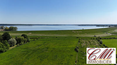 Terrain - 10 137 m²