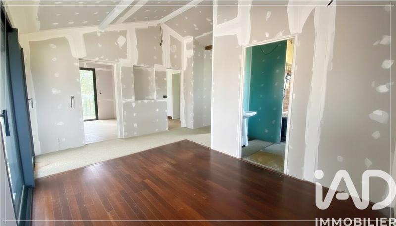 Maison - 205 m² - 5 pièces