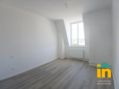 Appartement - 112 m² - 4 pièces