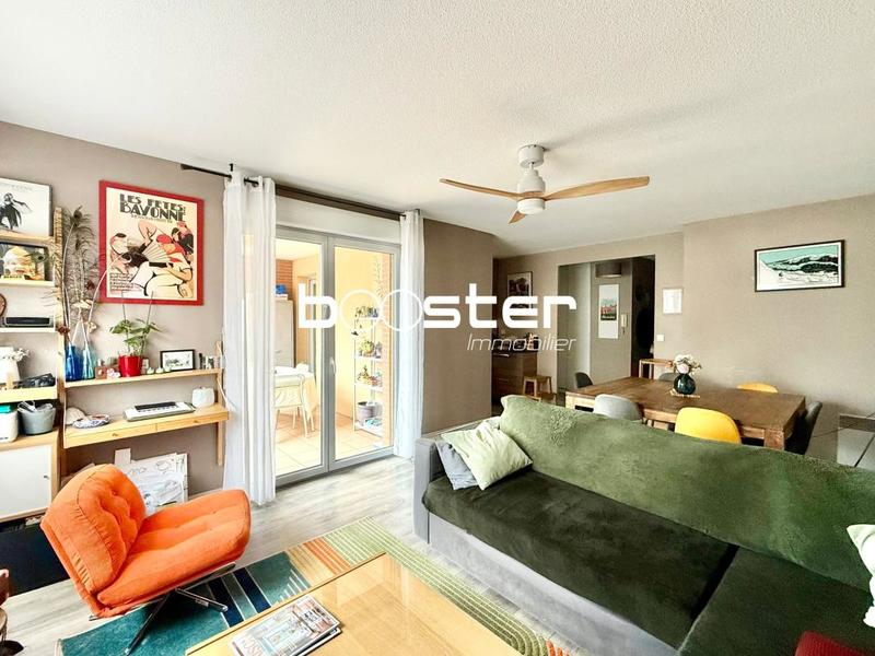 Appartement ancien - 66 m² - 3 pièces