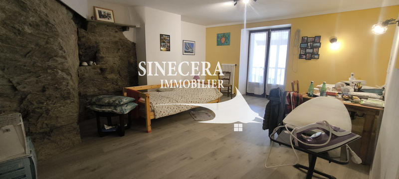 Maison de village - 350 m² - 17 pièces