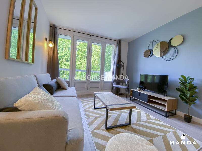 Chambre - 9 m² - 4 pièces