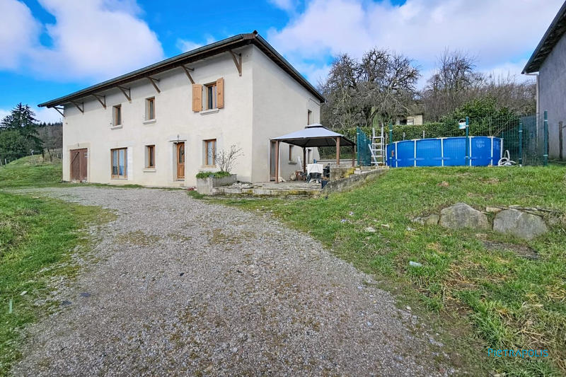 Maison - 195 m² - 7 pièces