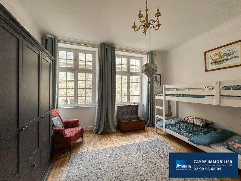 Appartement - 100 m² - 4 pièces