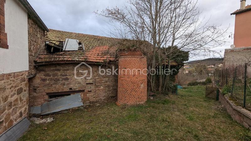 Maison - 180 m² - 1 pièce