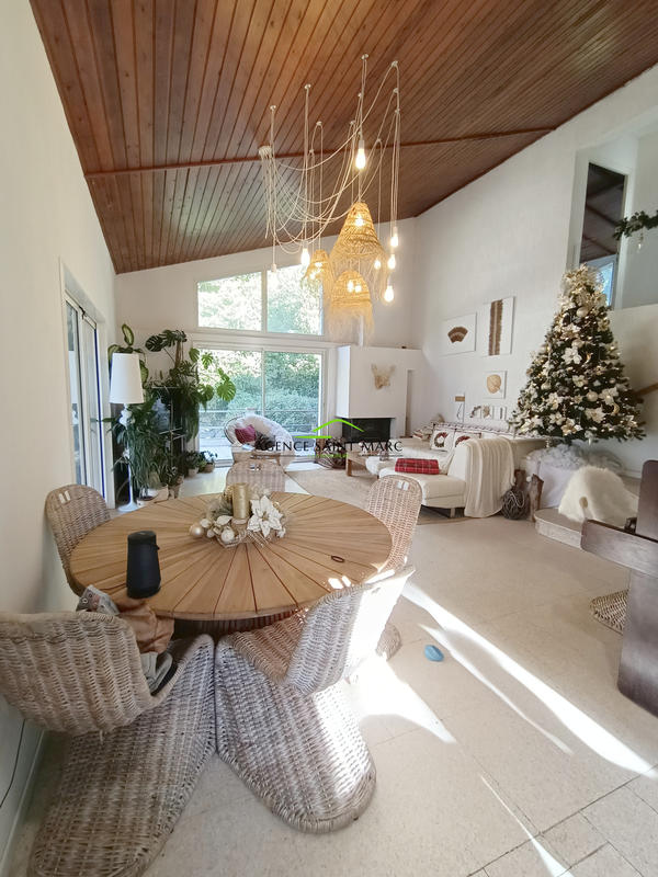 Maison - 115 m² - 5 pièces