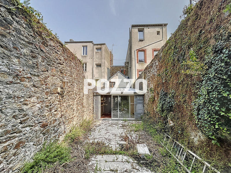 Maison - 104 m² - 4 pièces