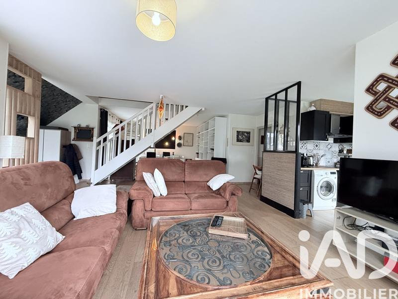 Maison - 162 m² - 9 pièces