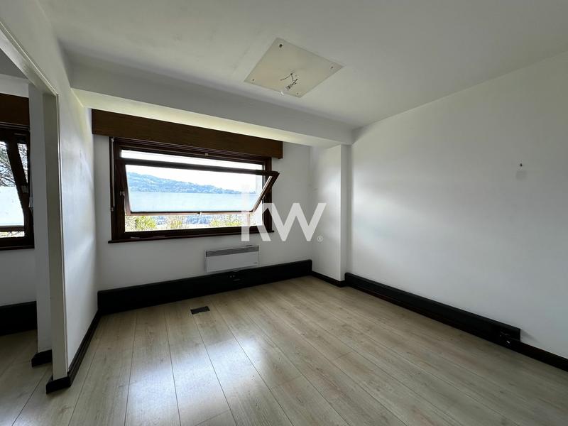 Maison - 365 m² - 17 pièces