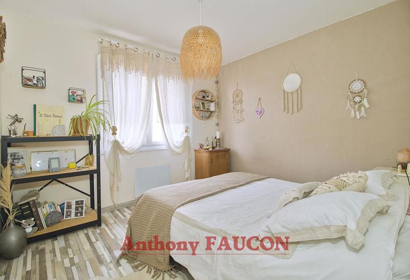 Maison - 102 m² - 6 pièces