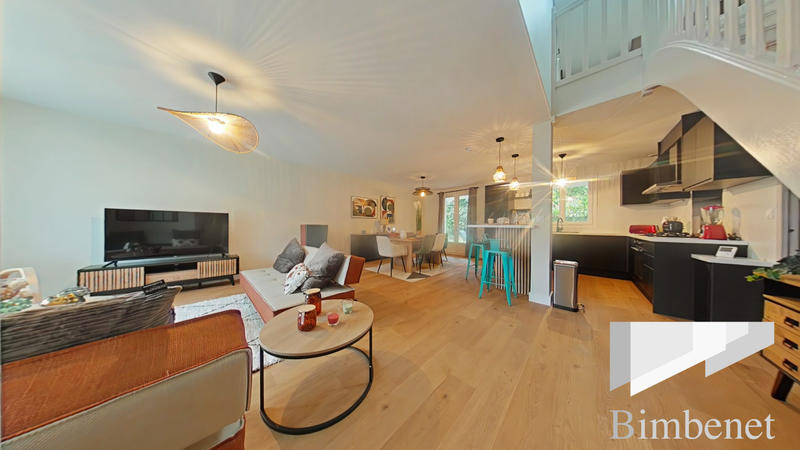 Maison - 140 m² - 7 pièces