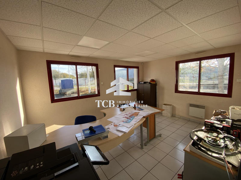 Local d'activités - 720 m²