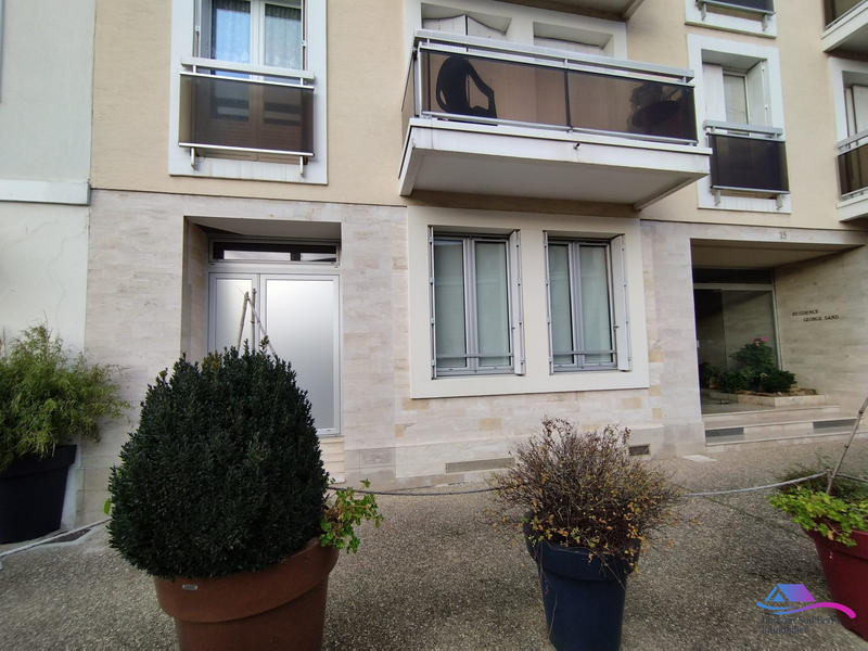 Appartement - 80 m² - 3 pièces