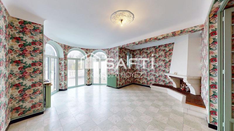 Maison - 236 m² - 9 pièces