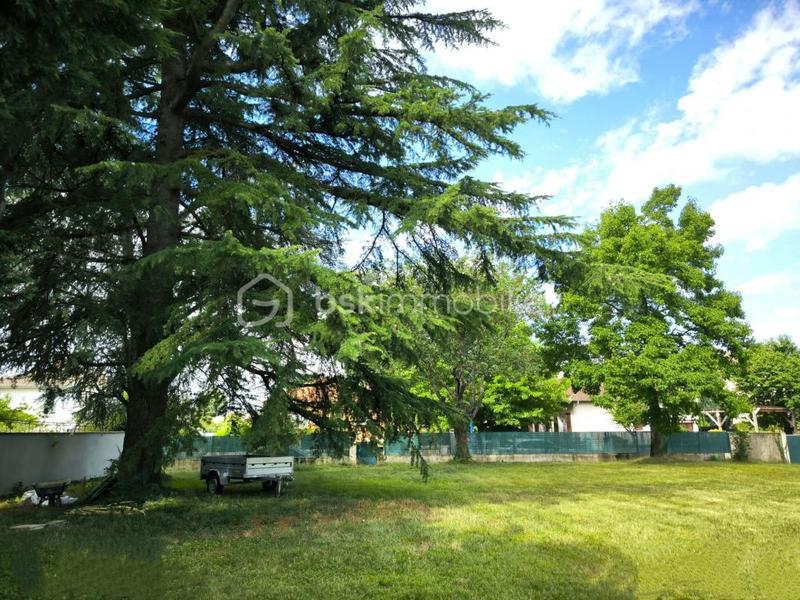 Terrain constructible - 612 m²