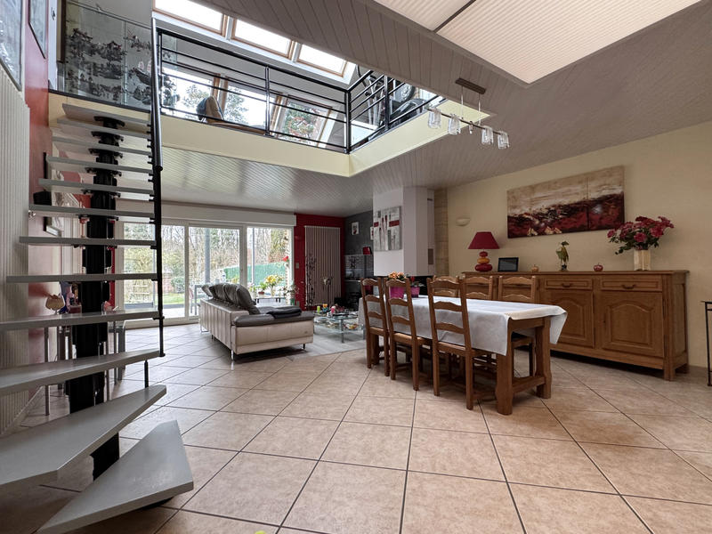 Maison - 164 m² - 7 pièces