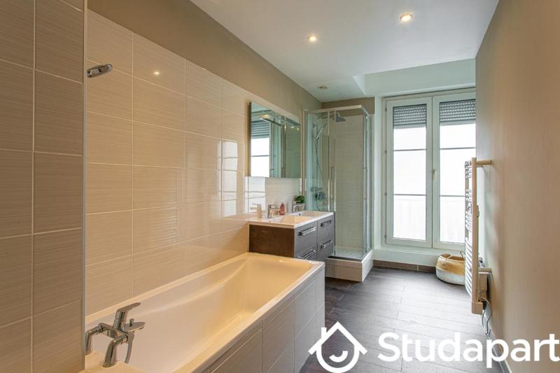 Chambre - 11 m² - 1 pièce